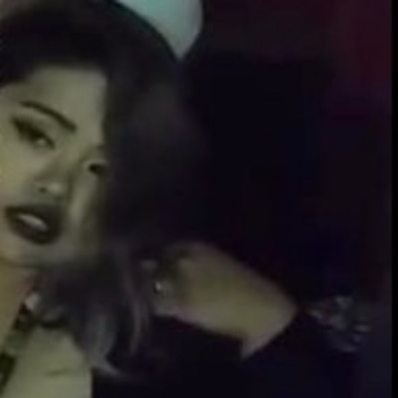 Meet your Posher, Momo - Picture 6 of 6